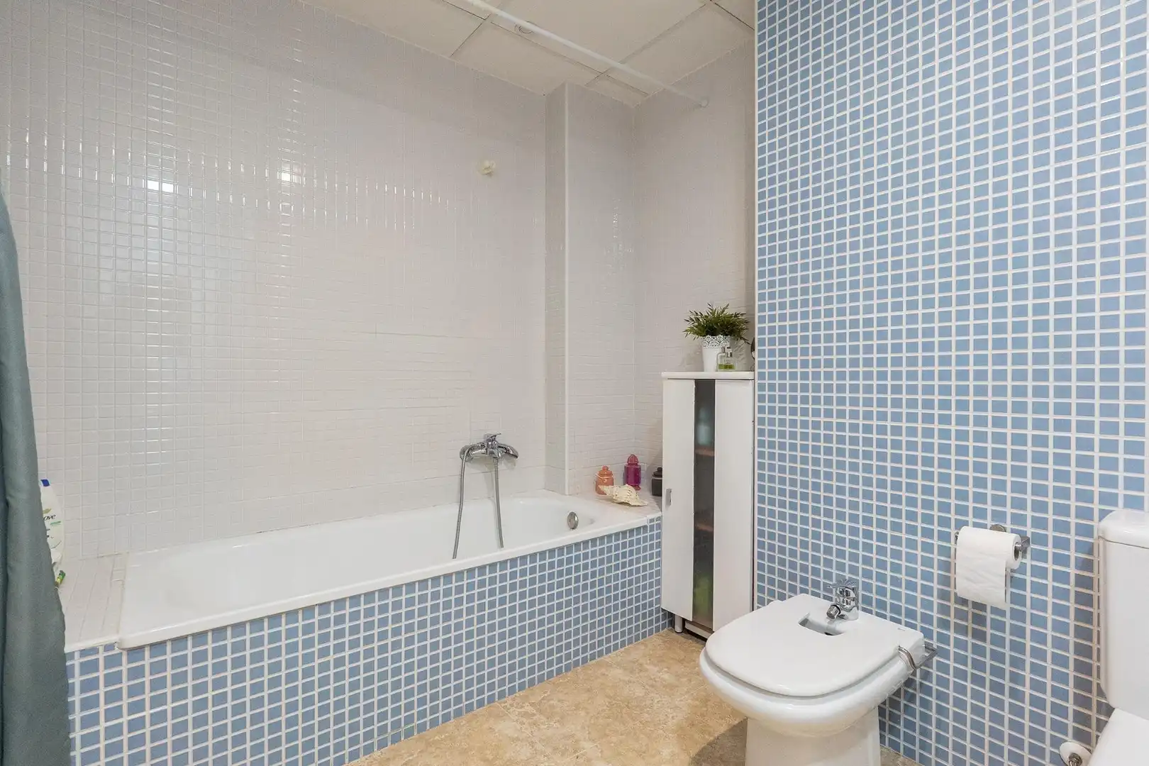 Bathroom of Flat for sale in Deltebre, Tarragona