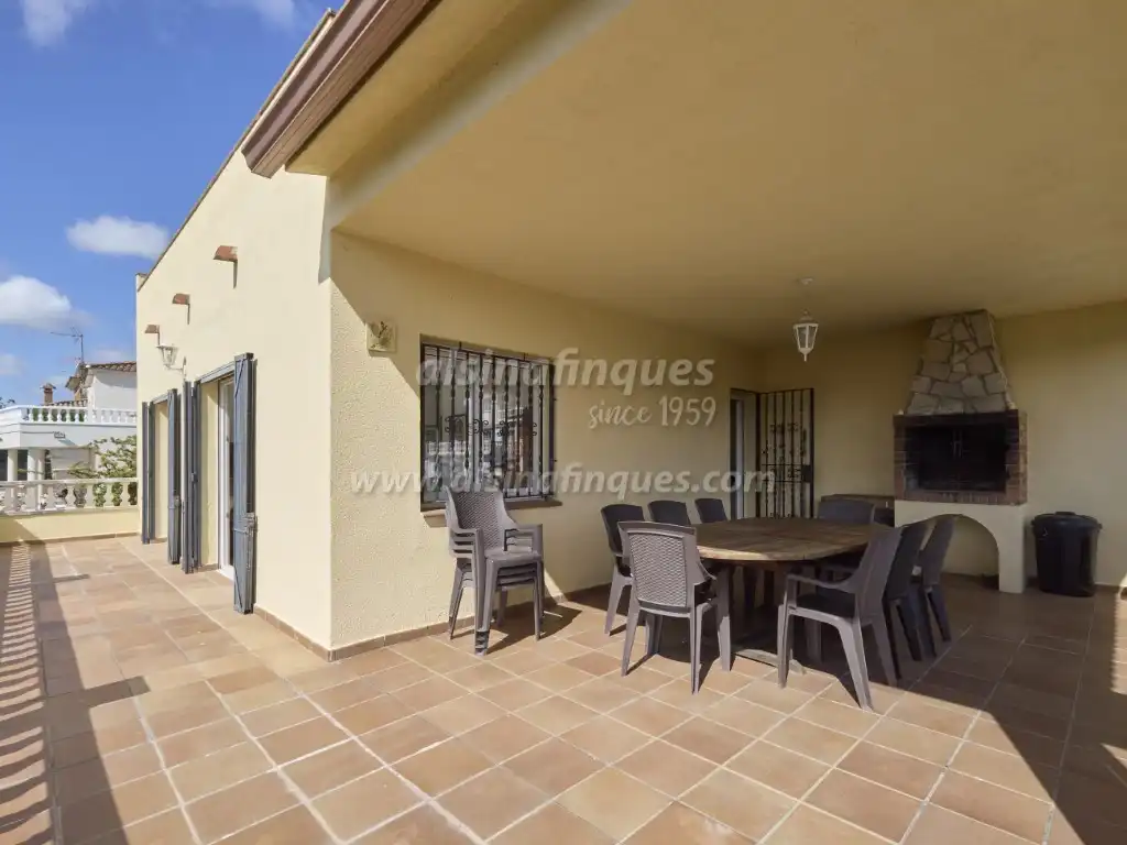Casa o xalet en venda a Lloret Verd - Els Pinars