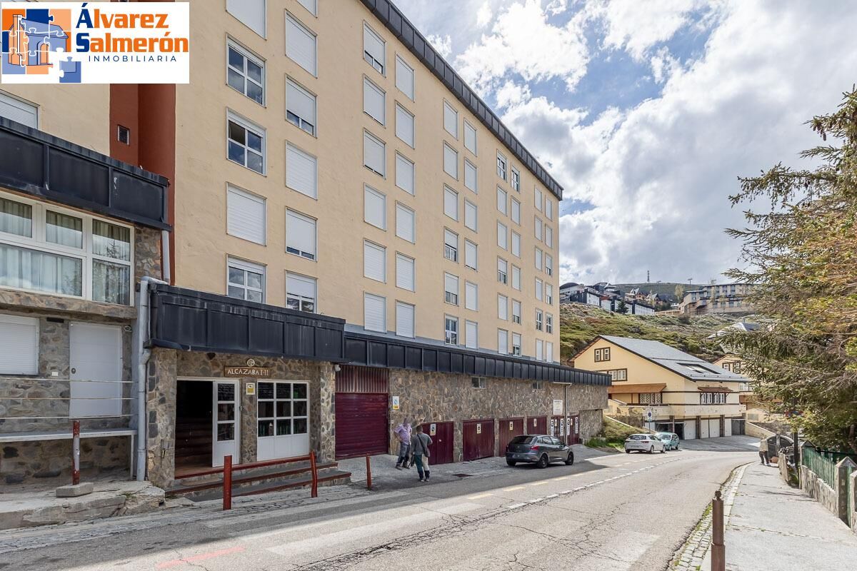 Exterior view of Study for sale in Sierra Nevada