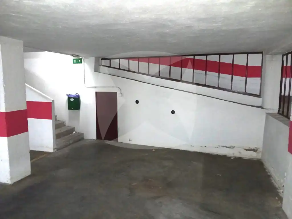 Garatge de lloguer a Plaza de Antonio Zoido Diaz, Maria Auxiliadora - Barriada de Llera