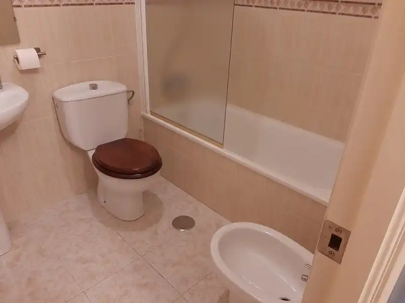 Bathroom of Detached homes for rent in Los Barrios  with Air Conditioner, Heating and Furnished