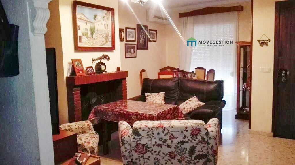 Sala d'estar de Casa adosada en venda en Prado del Rey amb Calefacció i Terrassa