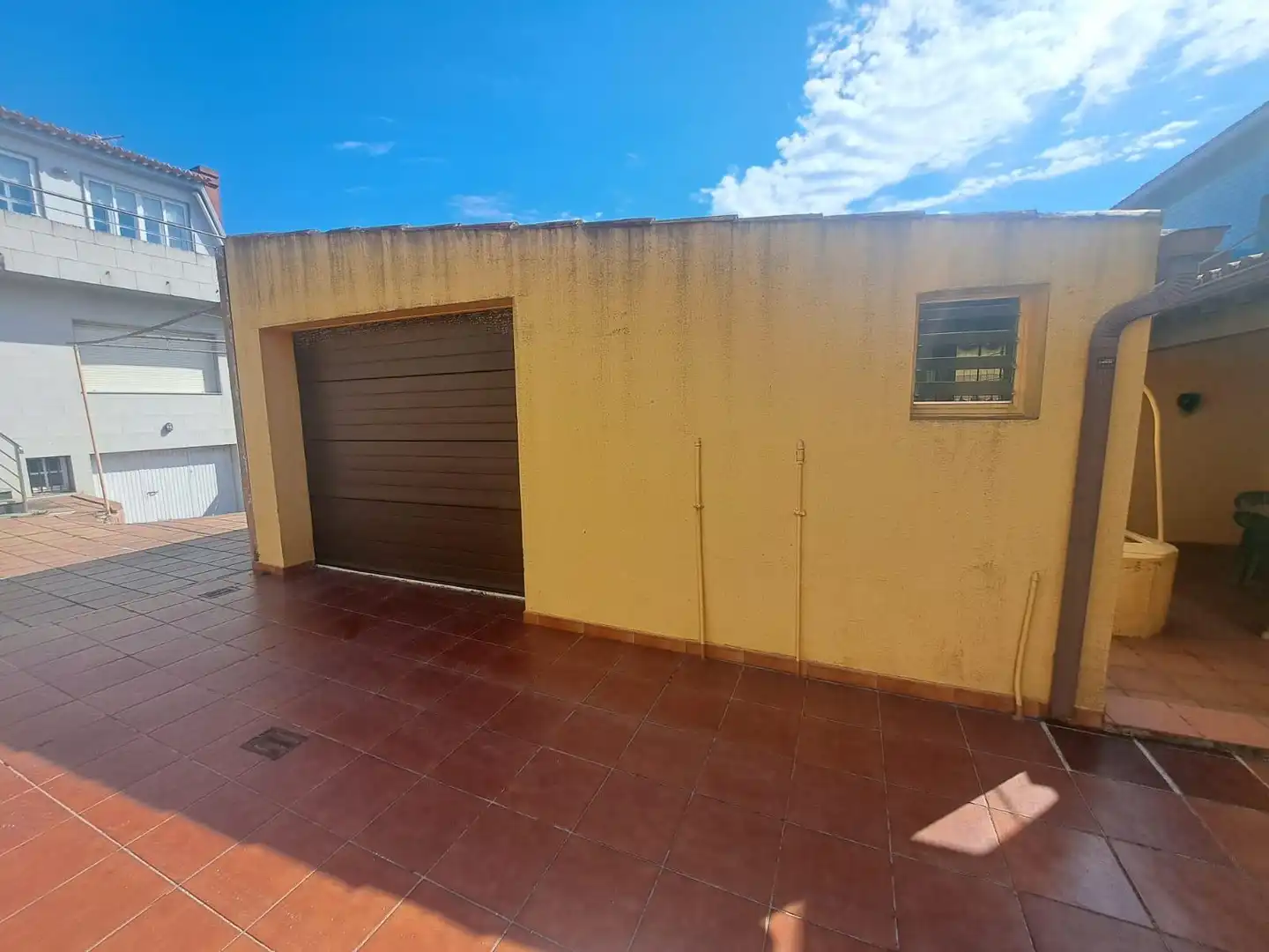 Parking of Country homes for sale in Ribeira