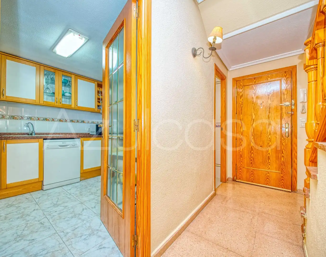 Küche von Maisonette zum Verkauf in El Campello mit Klimaanlage, Abstellraum und Gemeinschaftspool