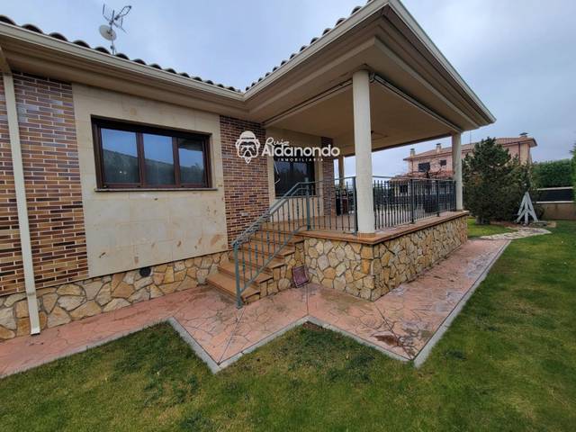 Casa-chalet en Venta en reja en San Cristóbal de la Cuesta