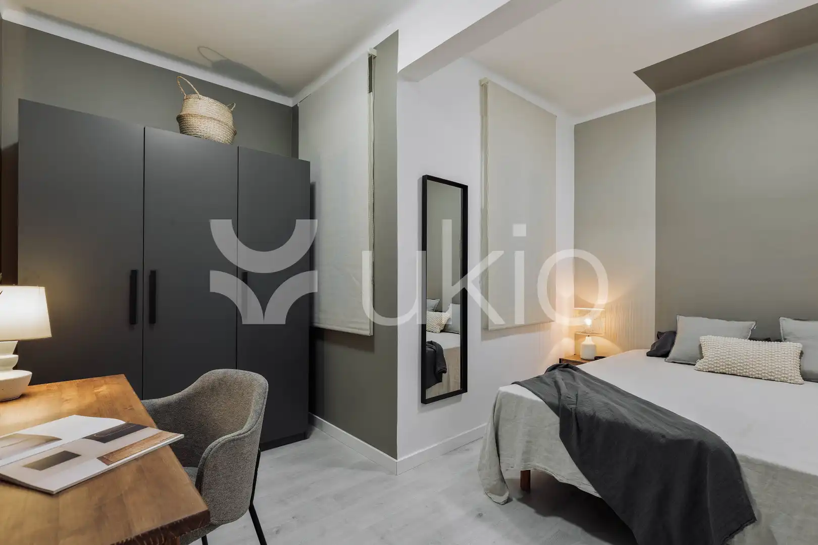 Habitación de Apartamento de alquiler en Barcelona con Aire acondicionado, Calefacción y Amueblado