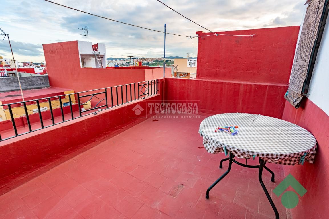 Terrassa de Casa adosada en venda en Algeciras amb Terrassa