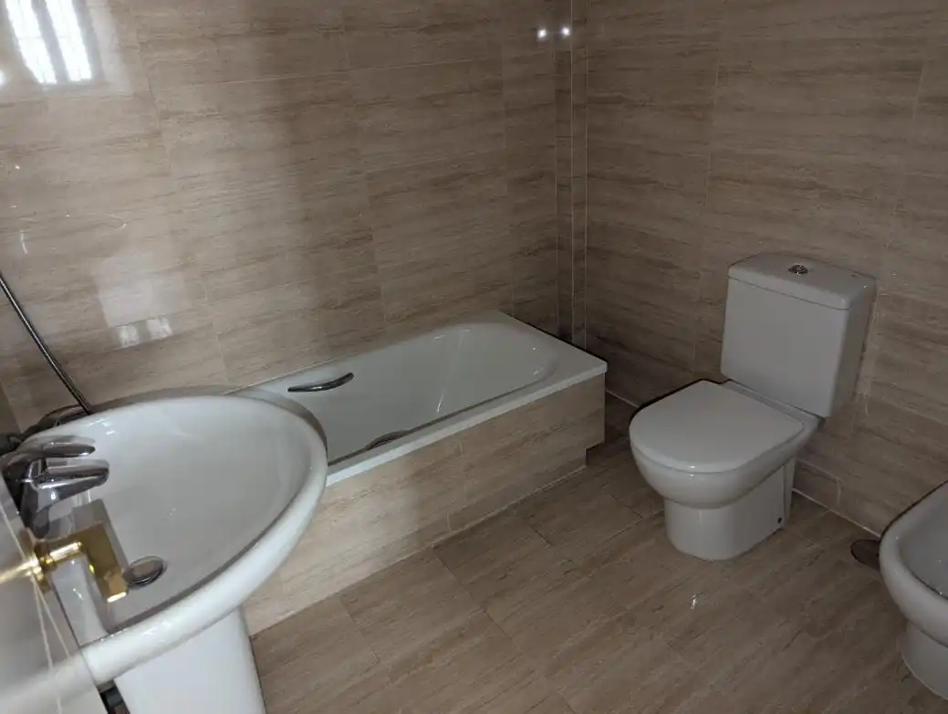 Bathroom of Flat for sale in Real Sitio de San Ildefonso