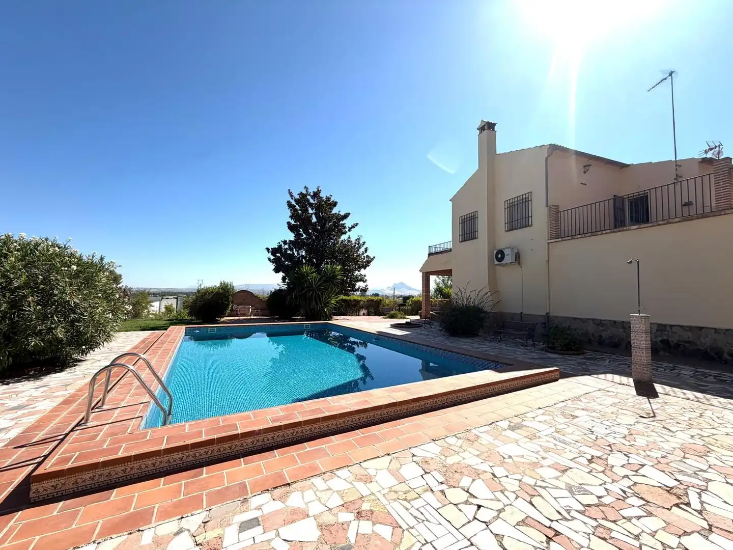 Piscina de Casa o xalet en venda en Antequera amb Jardí privat, Terrassa i Traster
