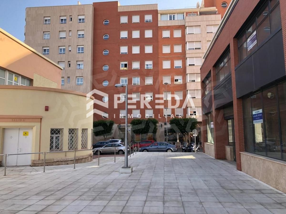Exterior view of Office for sale in  Almería Capital