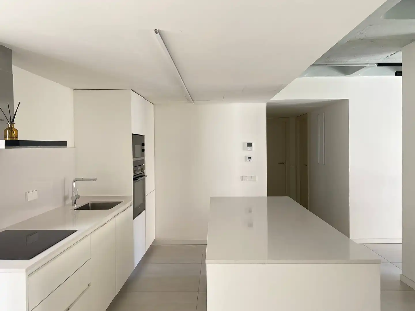 Cuina de Apartament de lloguer en  Palma de Mallorca amb Terrassa i Balcó