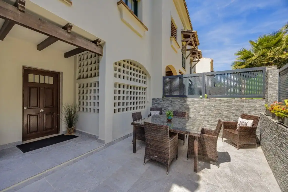 Terrace of Detached homes for sale in Marbella  with Air Conditioner, Heating and Private garden