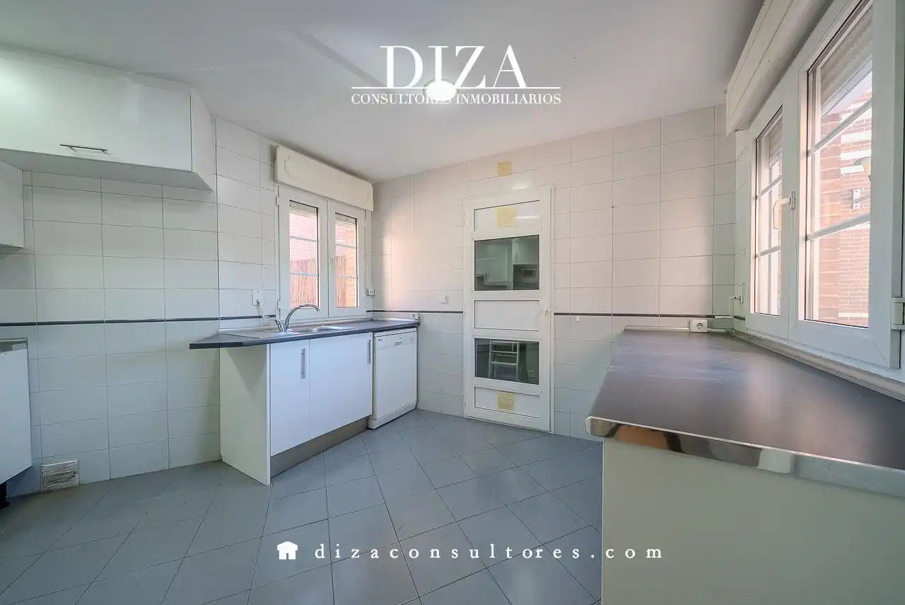 Casa con piscina en alquiler en De La Victoria, imagen 14