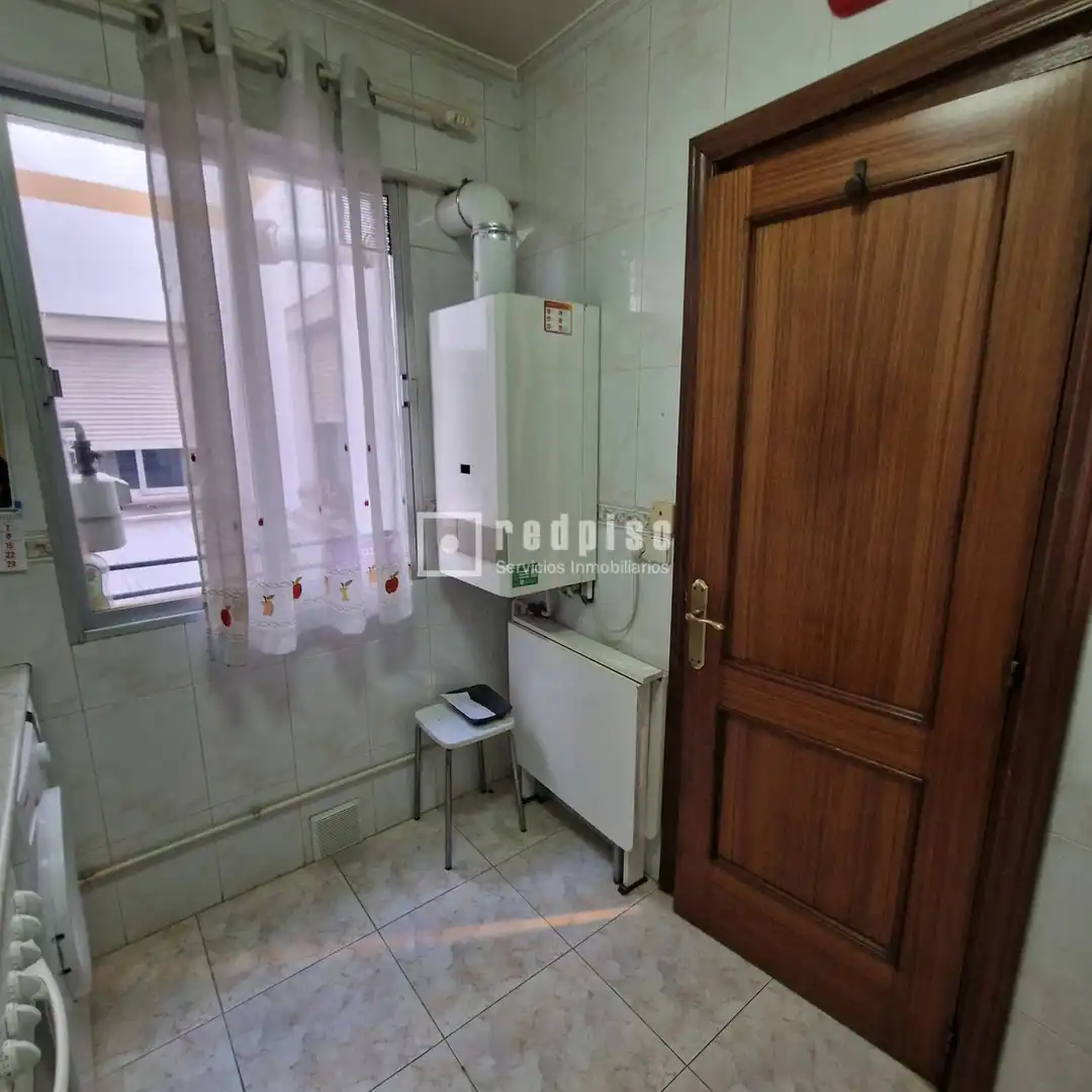 Bedroom of Flat for sale in Madrid  with Heating and Parquet flooring