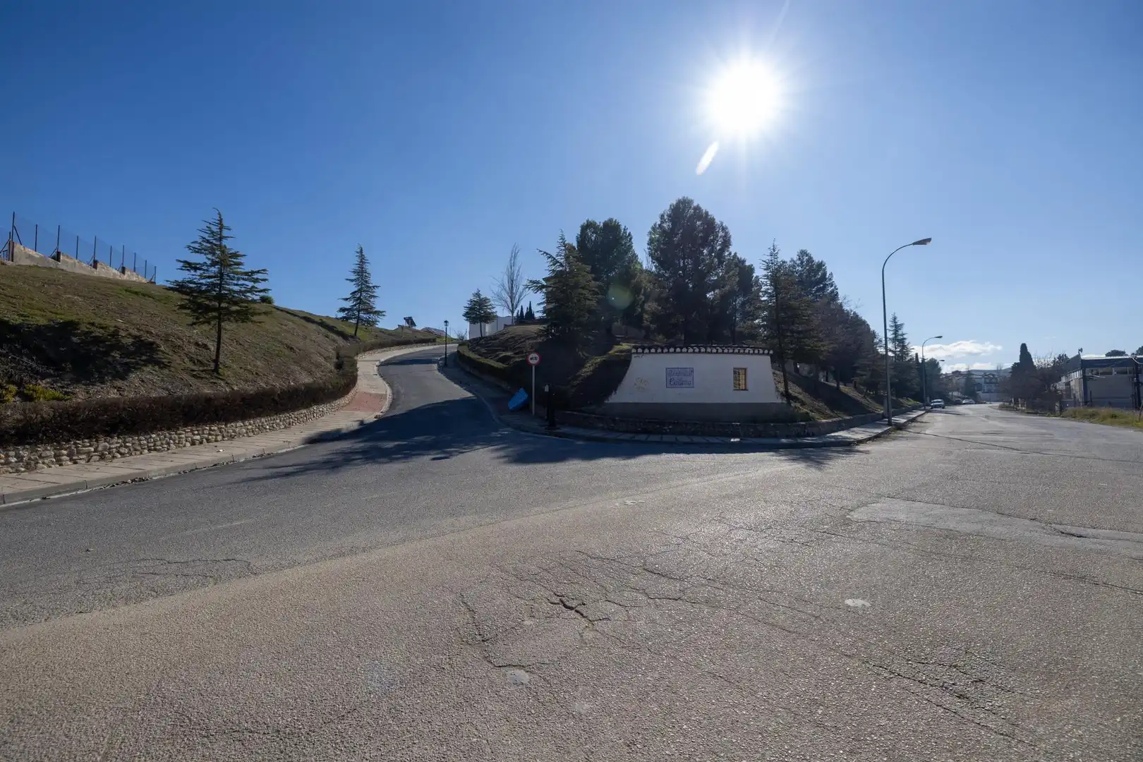 Vista exterior de Casa o xalet en venda en Alhendín amb Calefacció, Jardí privat i Terrassa