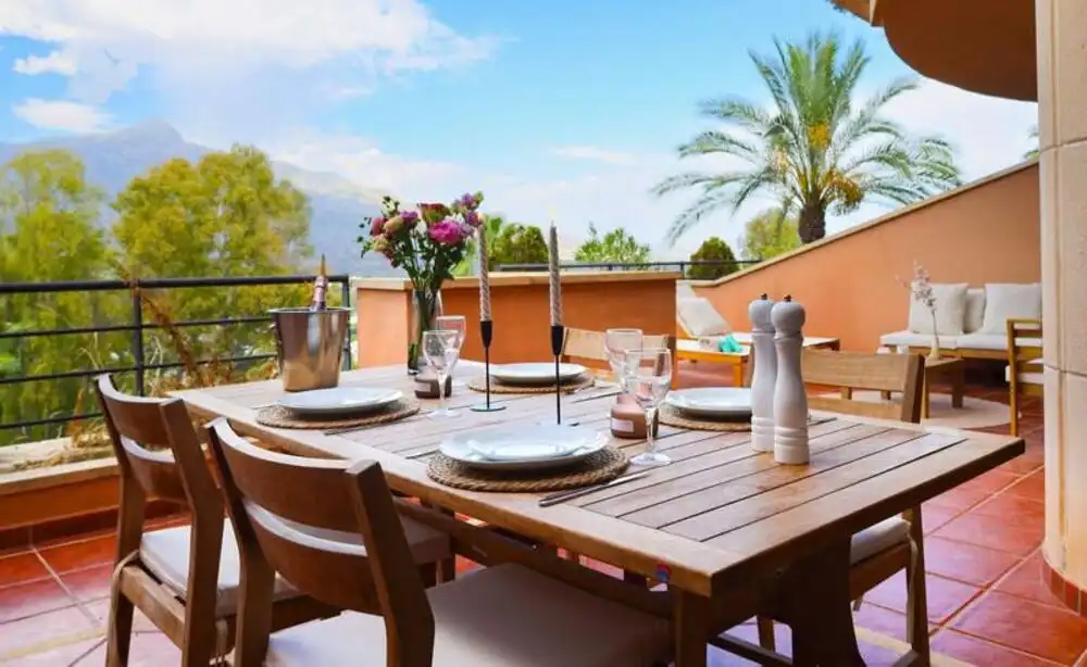 Apartament amb piscina en venda a Nueva Andalucía, imagen 5