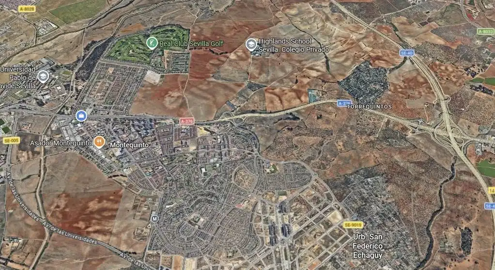 Exterior view of Houses for sale in Alcalá de Guadaira  with Community pool