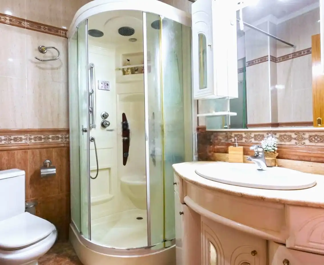 Bany de Casa o xalet en venda en Murcia amb Aire condicionat, Jardí privat i Terrassa