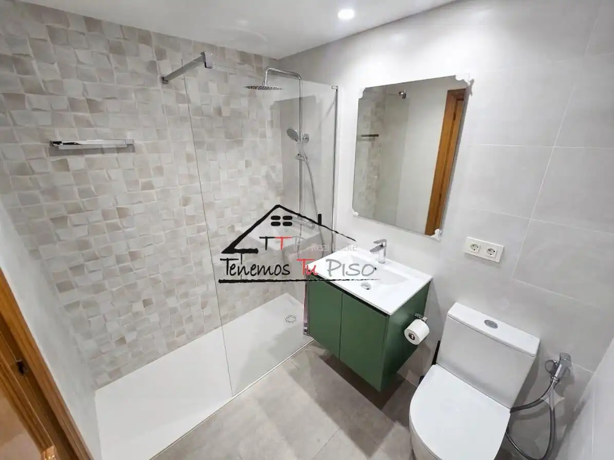 Bathroom of Flat for rent in Benicarló