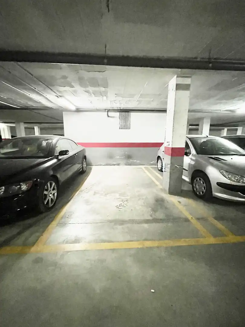 Parcheggio con ascensore in vendita a Calle Trinidad 10