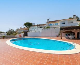 Piscina de Casa o xalet en venda en Marbella amb Aire condicionat, Terrassa i Traster