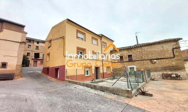 Casa-chalet en Venta en Ochánduri