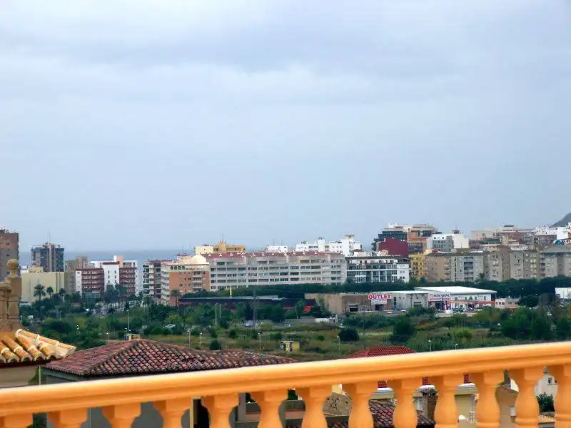 Villa con terrazza in vendita a Marisol Park - Ortembach - Los Almendros, imagen 19