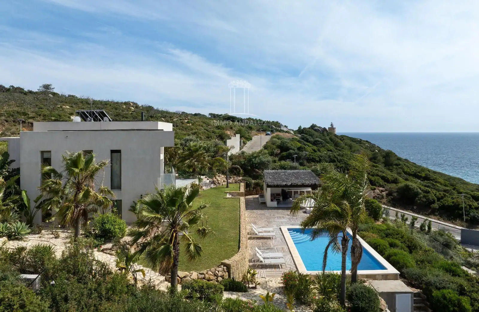 Garden of Houses for sale in Zahara de los Atunes  with Air Conditioner, Heating and Storage room