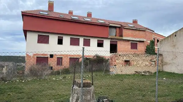 Immobles singulars amb ascensor en venda a Espirdo, imagen 5