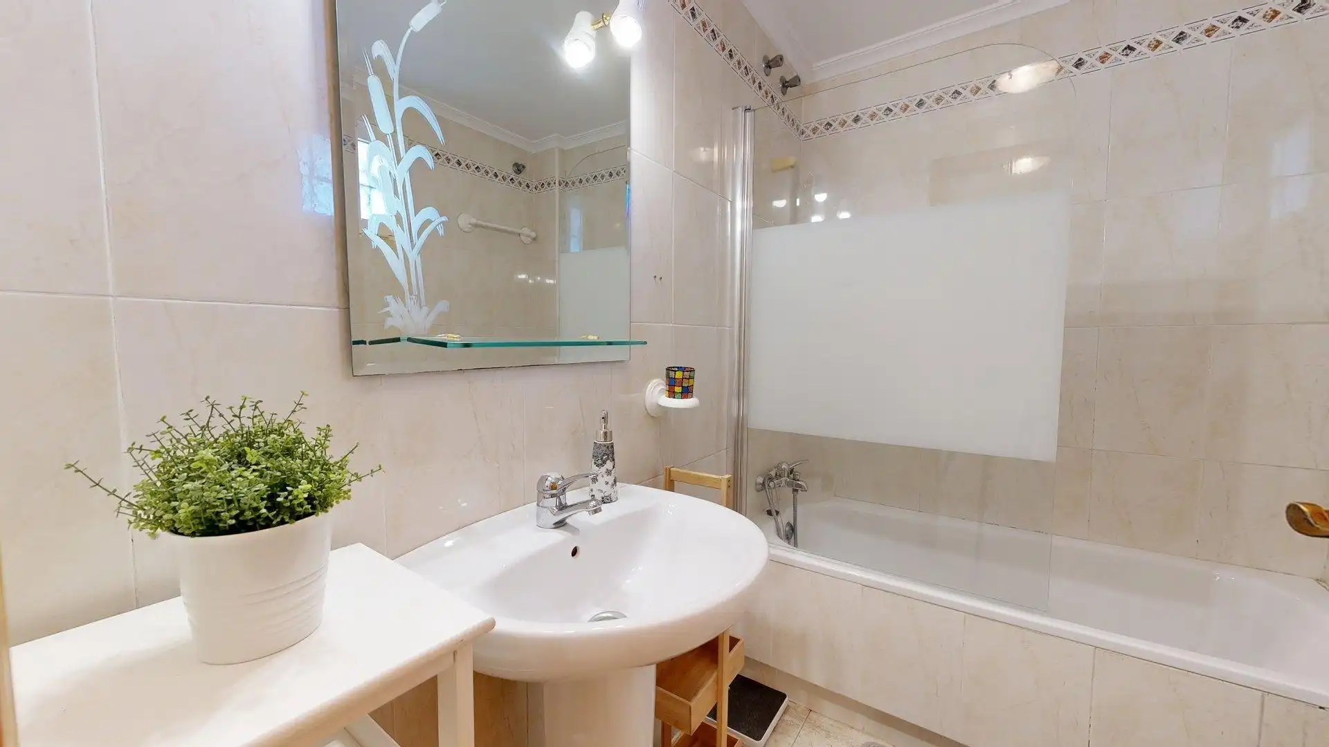 Apartament de lloguer a Avenida Costa Blanca, 19, Los Arenales del Sol