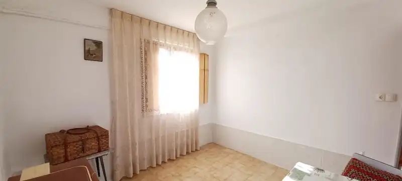 Schlafzimmer von Einfamilien-Reihenhaus zum Verkauf in Oviedo  mit Privatgarten, Möbliert und Ofen