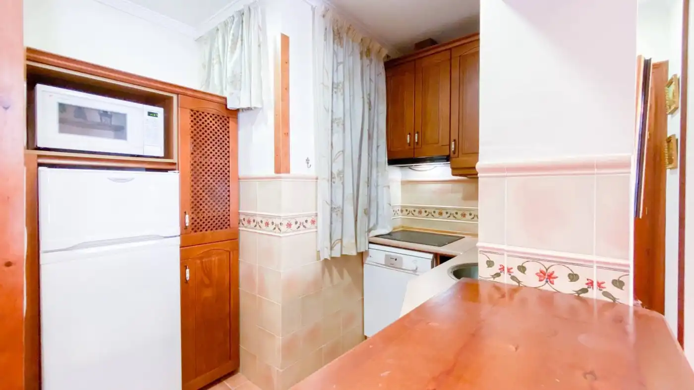 Kitchen of Flat for rent in Málaga  with Air Conditioner, Parquet flooring and Furnished