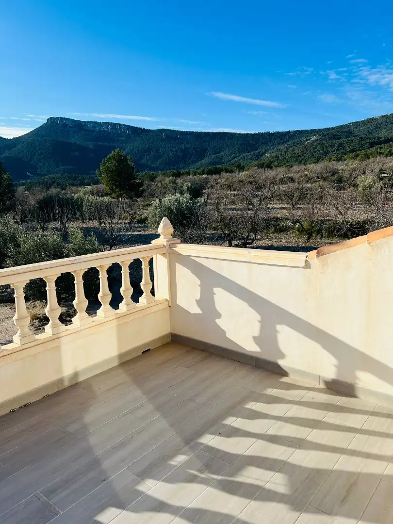 Villa con giardino in vendita a Carrer Cervantes 71, imagen 3