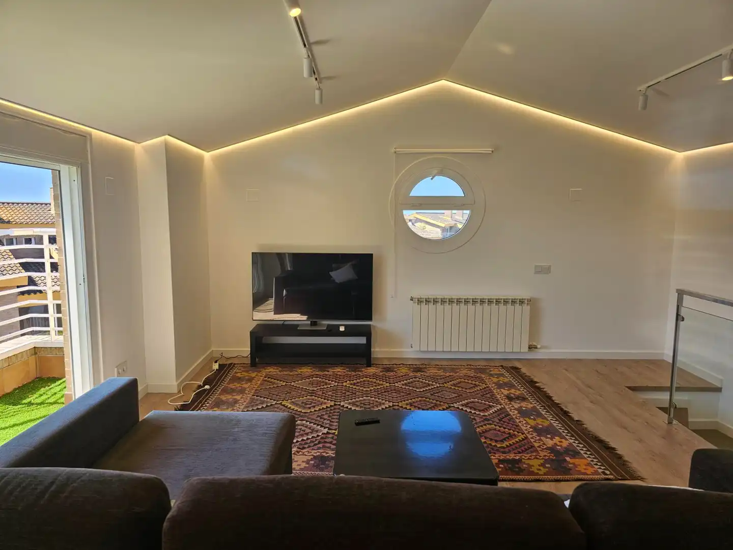 Sala de estar de Dúplex de alquiler en Sant Andreu de Llavaneres con Aire acondicionado, Calefacción y Parquet