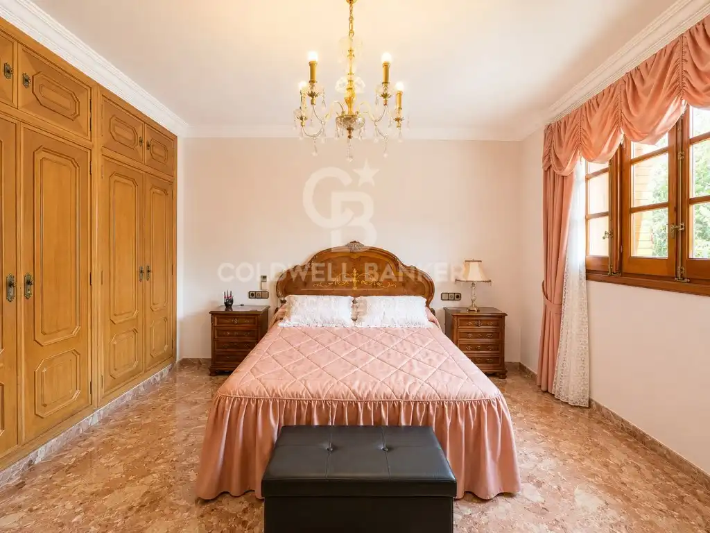 Dormitori de Casa o xalet en venda en Torrent amb Aire condicionat, Calefacció i Jardí privat