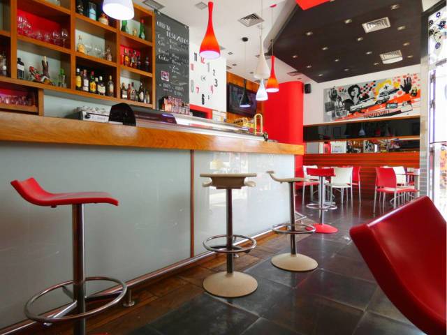 Local comercial en Alquiler en Calle Hornillos en Universidad - Las Huelgas