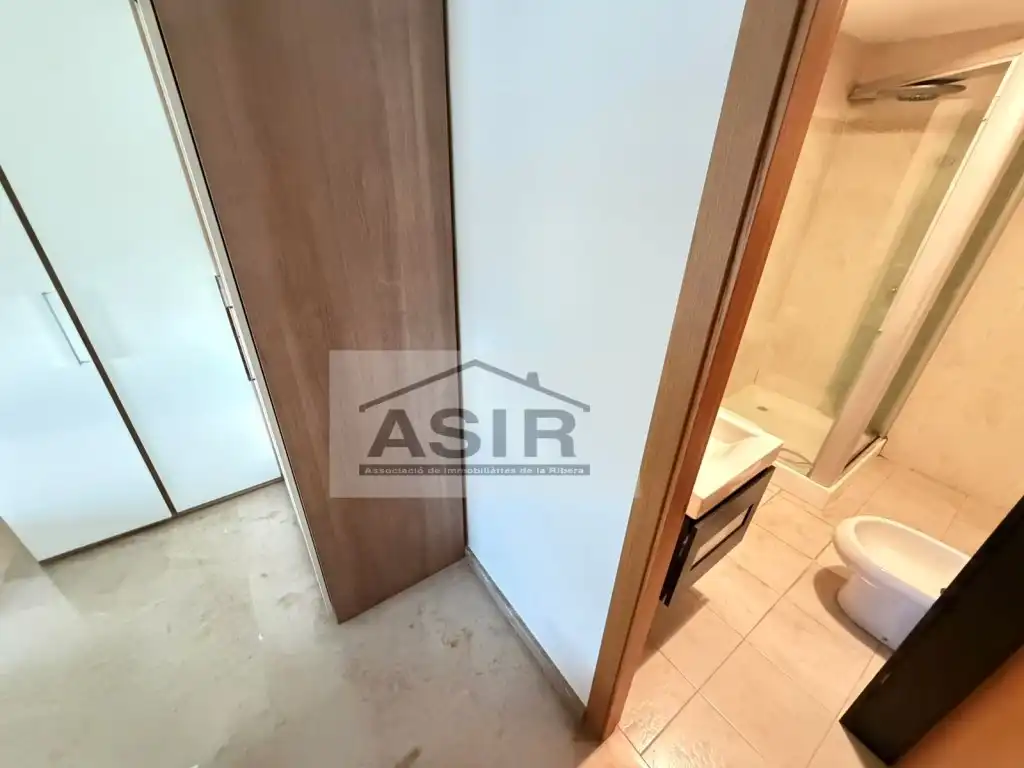 Bathroom of Flat for sale in Alzira  with Air Conditioner, Terrace and Swimming Pool
