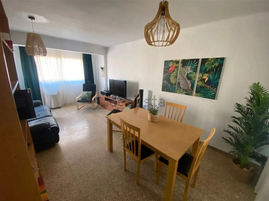 Sala d'estar de Pis de lloguer en  Valencia Capital amb Aire condicionat, Calefacció i Moblat