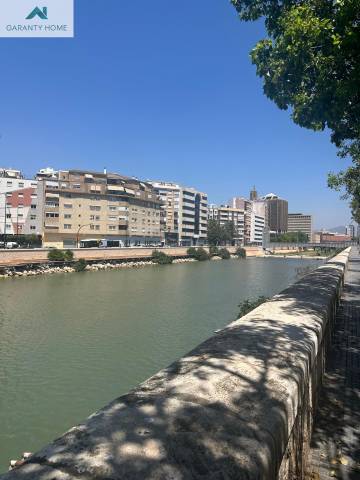 Piso en Venta en Avenida COMANDANTE BENITEZ en Ensanche Centro - Puerto