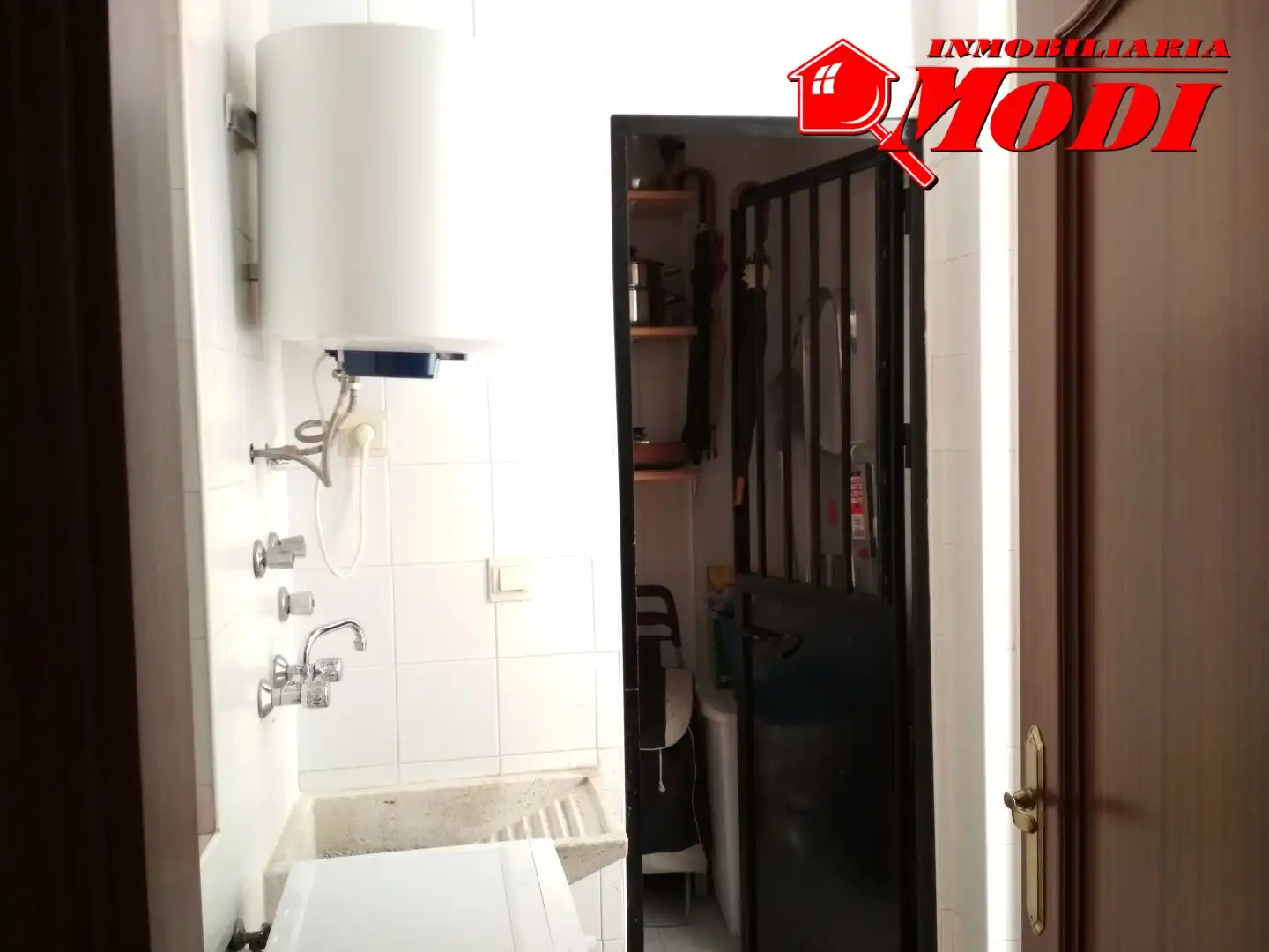 Bathroom of Flat for sale in Padul  with Terrace and Storage room