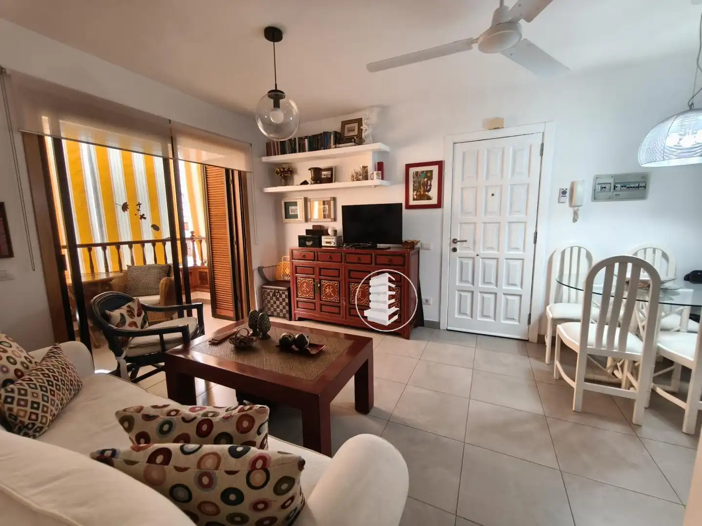 Sala de estar de Apartamento de alquiler en Arona con Jardín privado, Terraza y Piscina