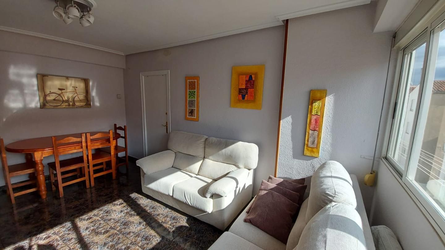 Living room of Flat for sale in  Zaragoza Capital  with Heating and Furnished