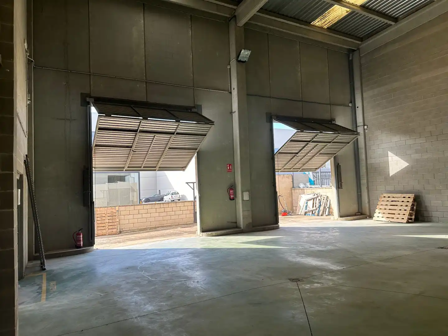 Nave industrial de alquiler en transport, Torroella de Montgrí