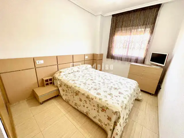 Dormitori de Apartament en venda en Oropesa del Mar / Orpesa amb Aire condicionat, Jardí privat i Terrassa
