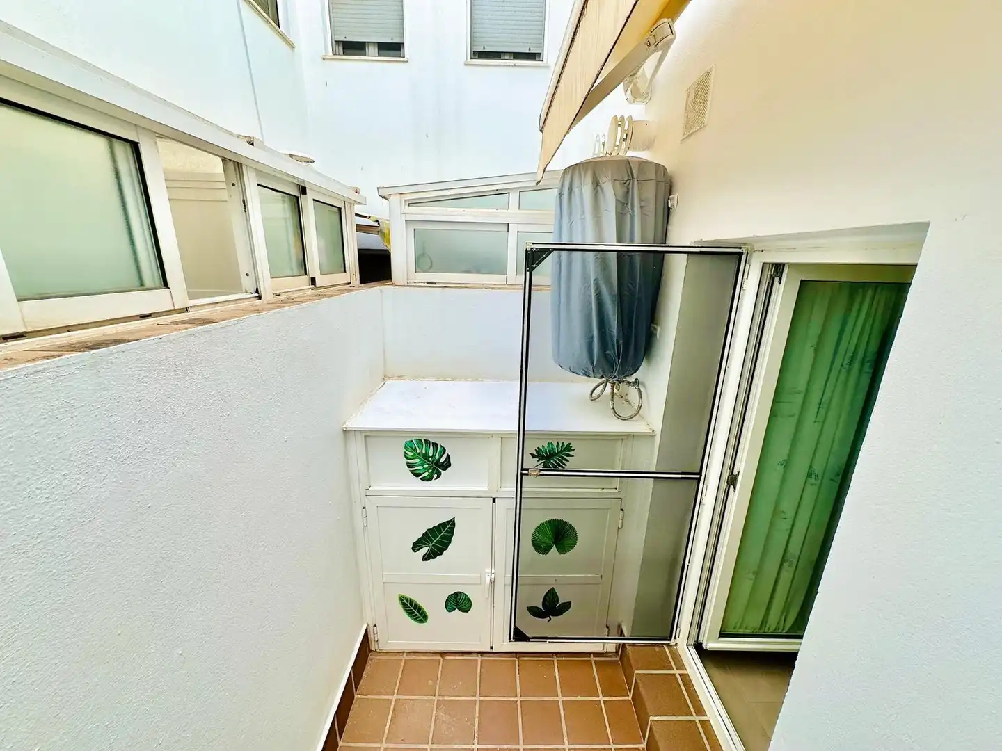 Balcony of Detached homes for sale in San Fernando  with Air Conditioner, Storage room and Balcony