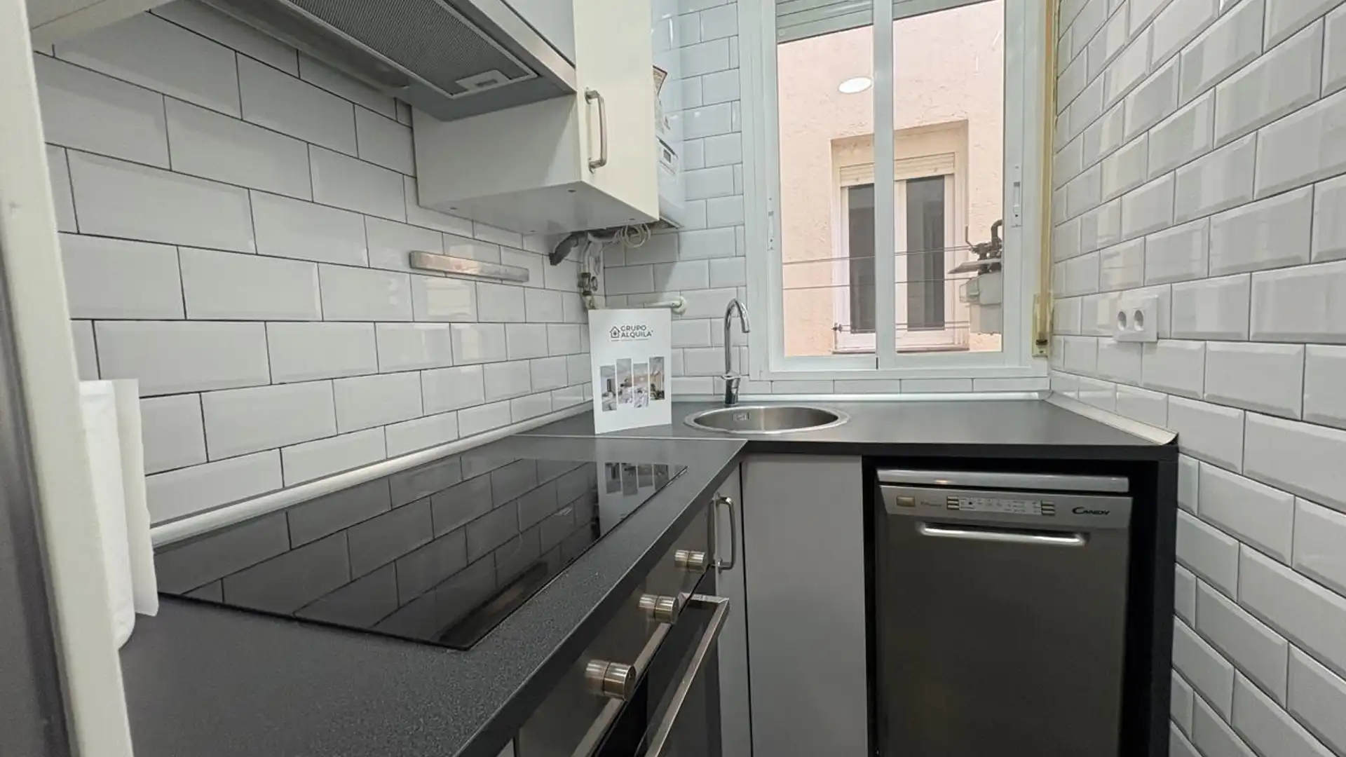 Cocina de Piso de alquiler en  Madrid Capital con Calefacción