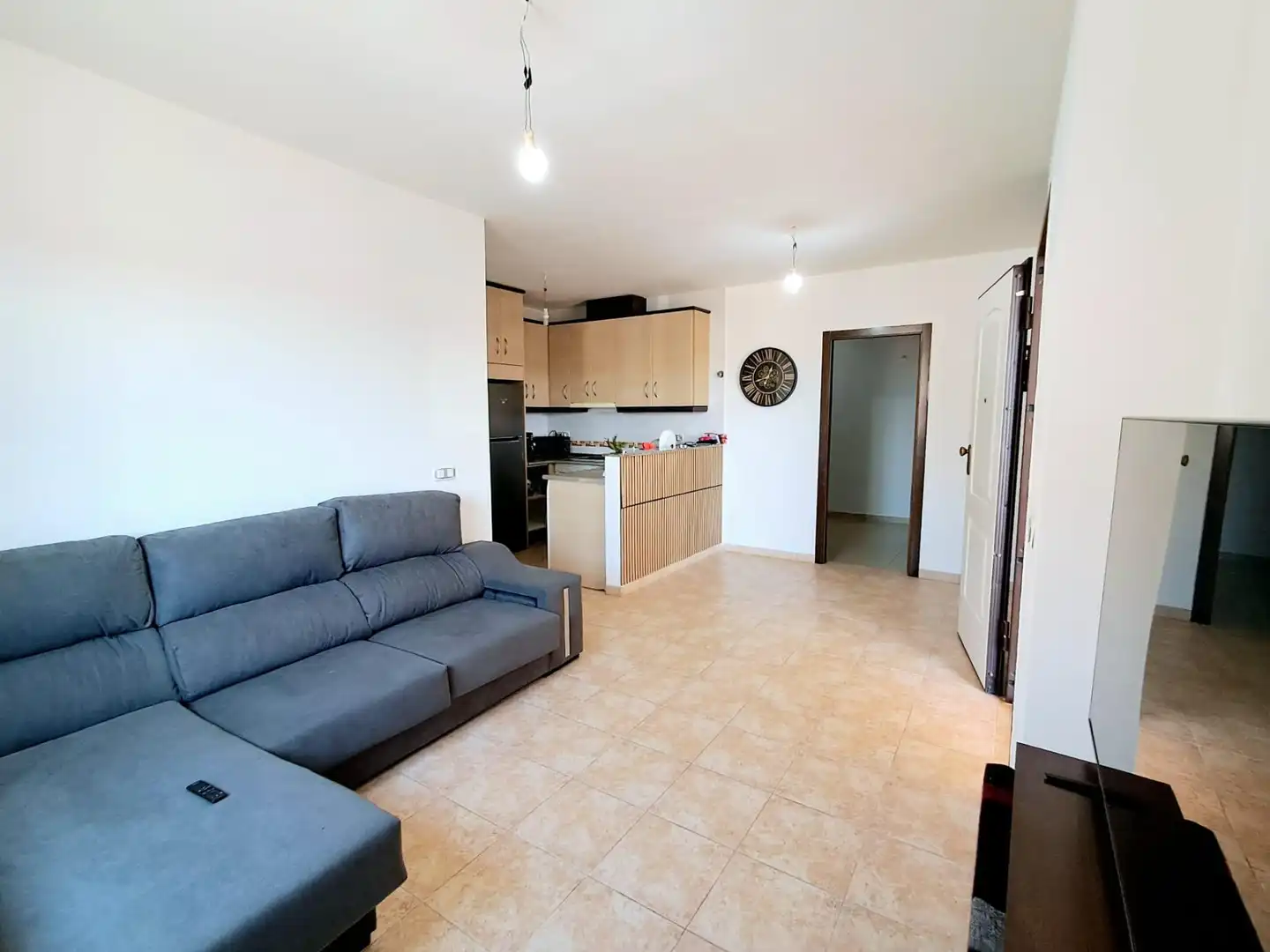 Sala d'estar de Apartament en venda en Águilas amb Jardí privat i Piscina comunitària