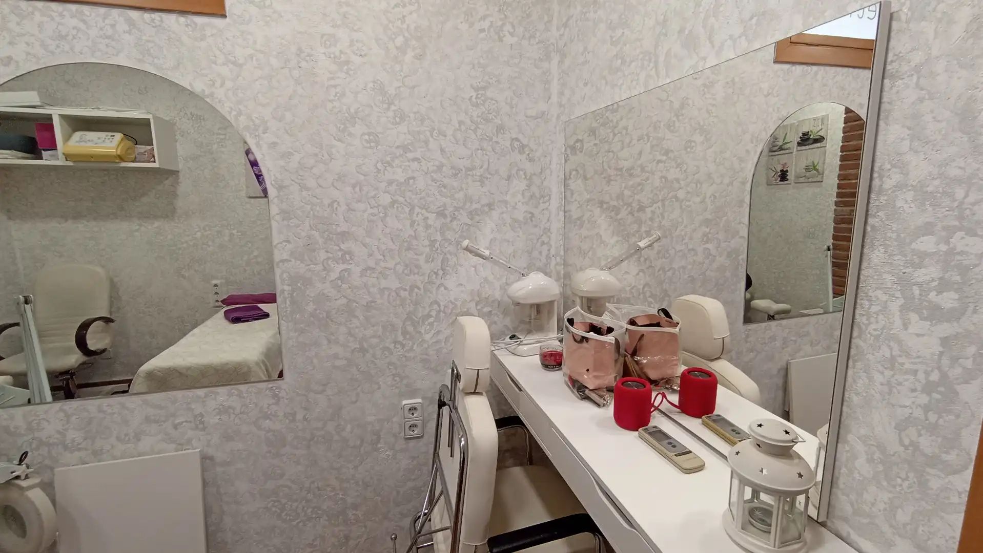 Baño de Local en venta en Lleida con Aire acondicionado, Calefacción y Parquet