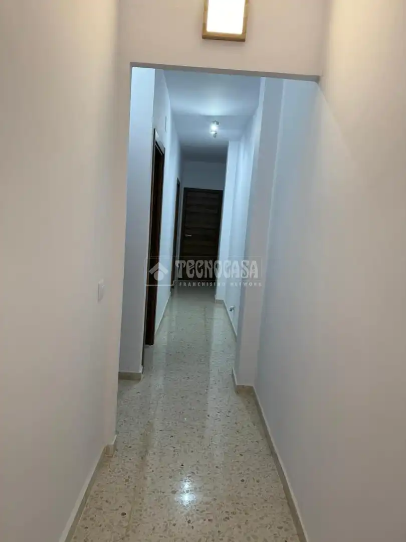 Wohnung zum Verkauf in Alcolea del Río mit Klimaanlage