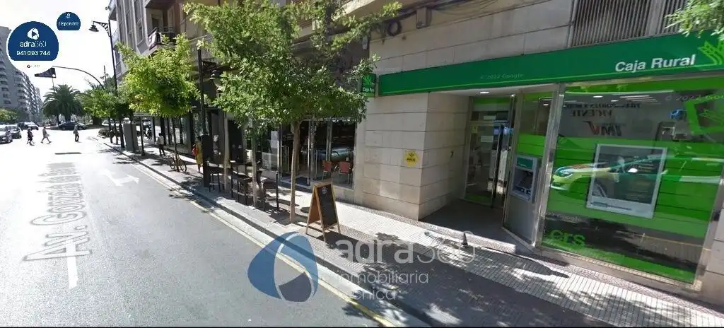 Local comercial de lloguer a Gonzalo de Berceo